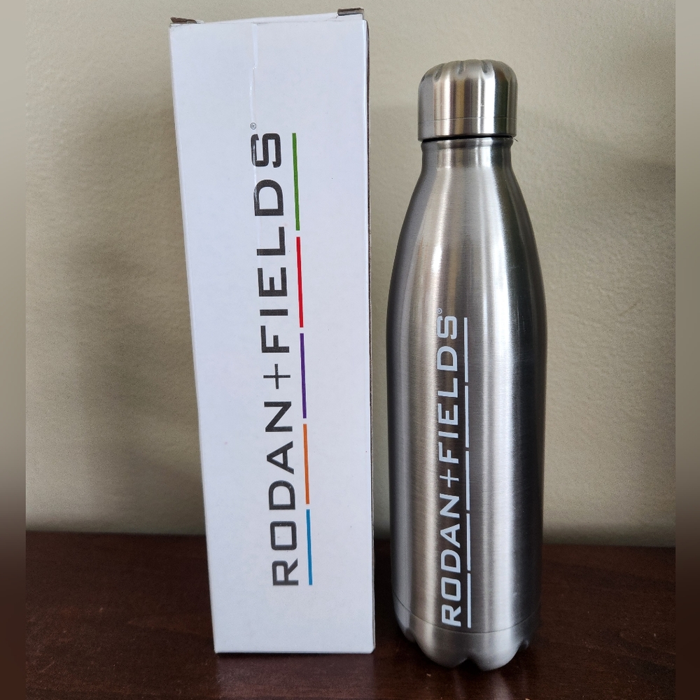 Rodan + Fields Insulated Stainless Steel Bottle - 17 OZ